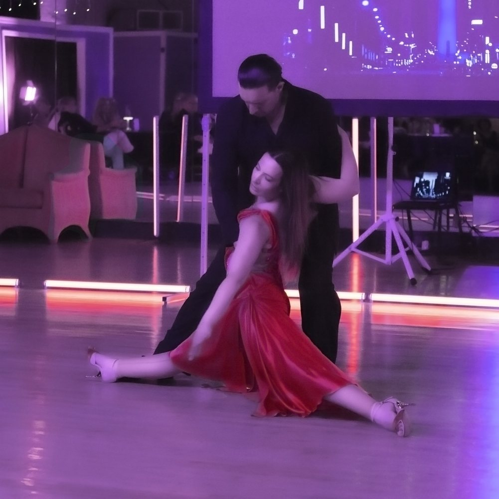 Red dress floor performance